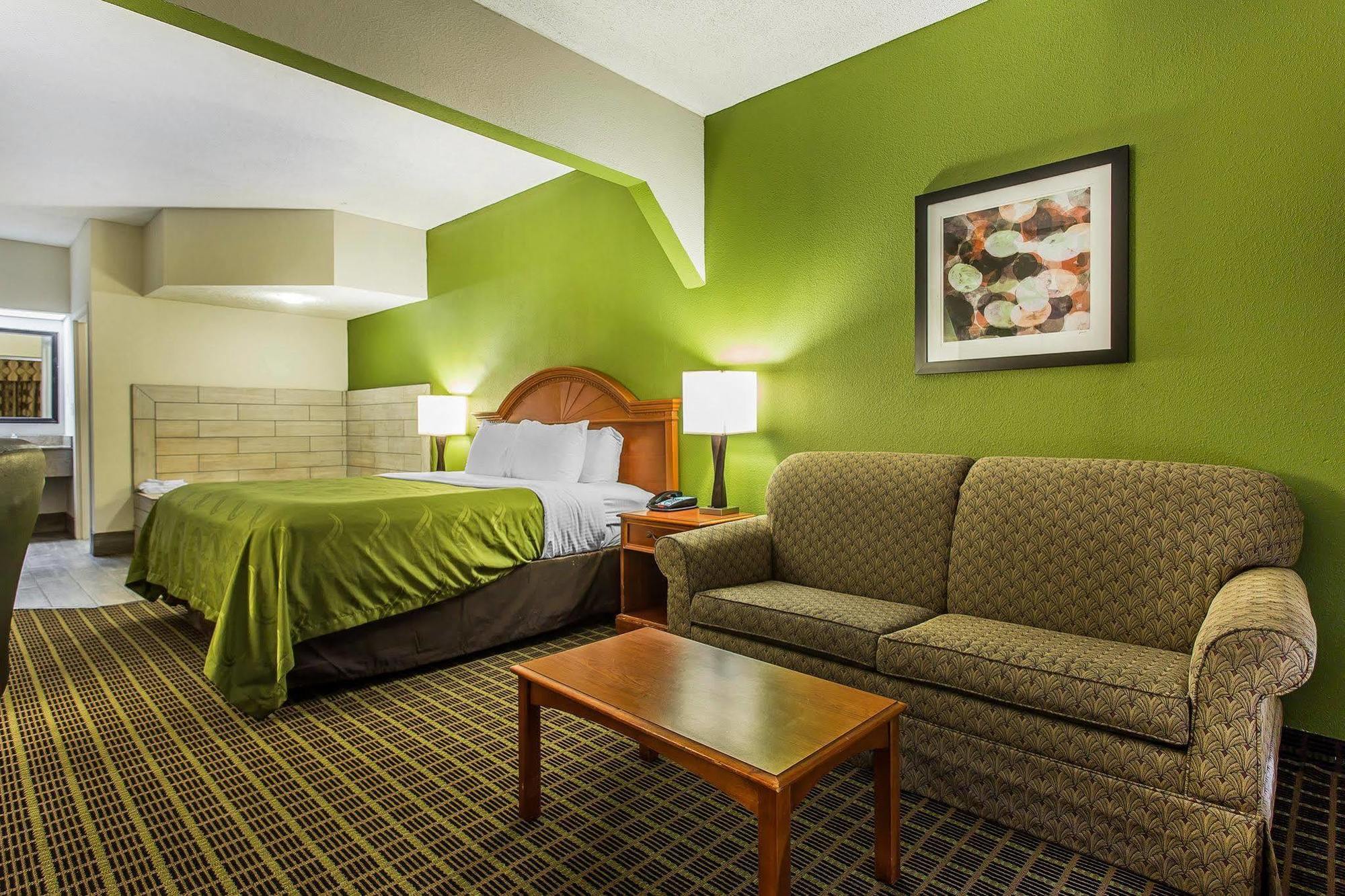 Quality Inn & Suites Bensalem Luaran gambar
